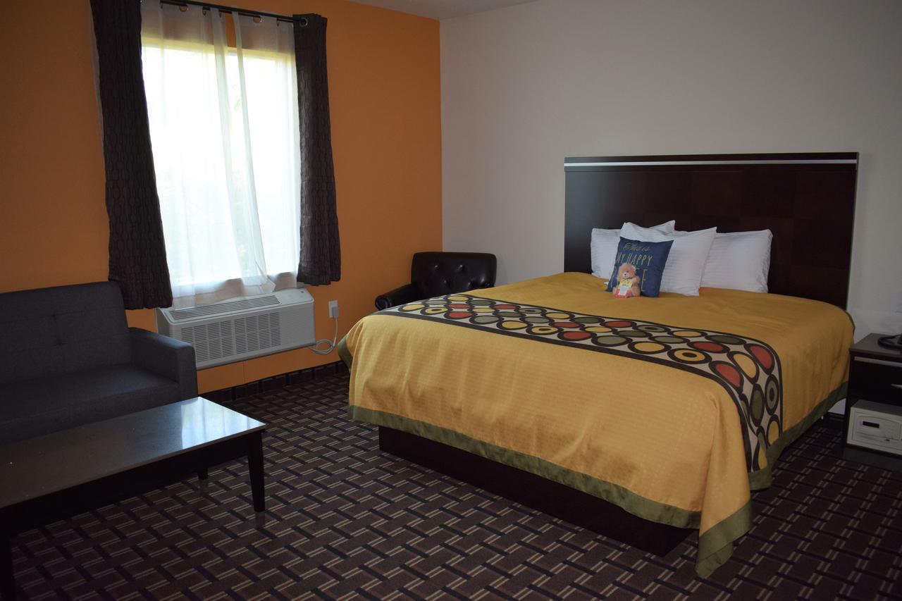 Texas Bungalows Hotel & Suites Остин Экстерьер фото